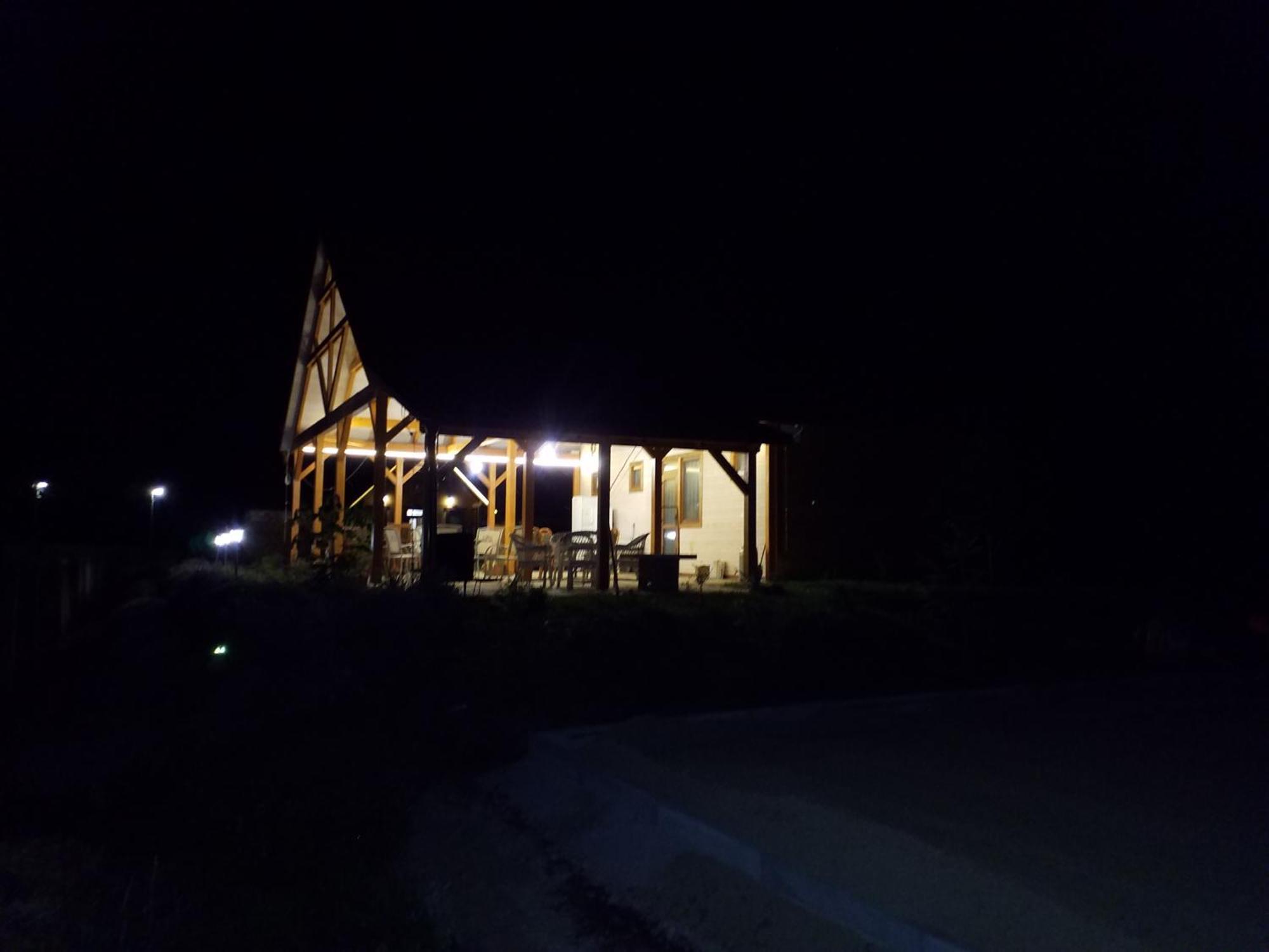 Tómajor Vendégházak Tiszaeszlar Esterno foto